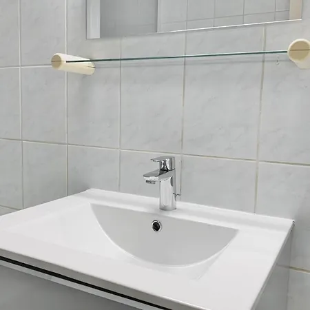 Small Quiet And Fully Renovated T2 #cs *